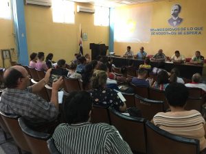 Encuentro con periodistas.